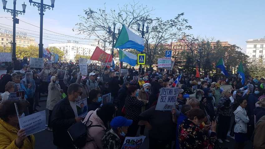 ВИДЕОФАКТ: в Хабаровске ОМОН силой разогнал митинг ВИДЕОФАКТ: в Хабаровске ОМОН силой разогнал митинг