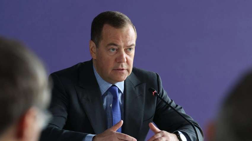 Медведєв заявив чи готова Росія до переговорів з Заходом Медведєв заявив чи готова Росія до переговорів з Заходом