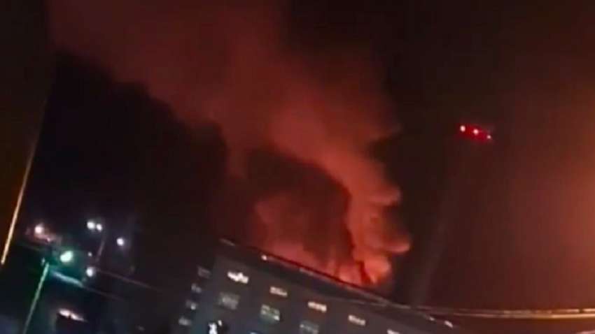 В Белгородской области снаряд попал в склад с боеприпасами, начался пожар В Белгородской области снаряд попал в склад с боеприпасами, начался пожар