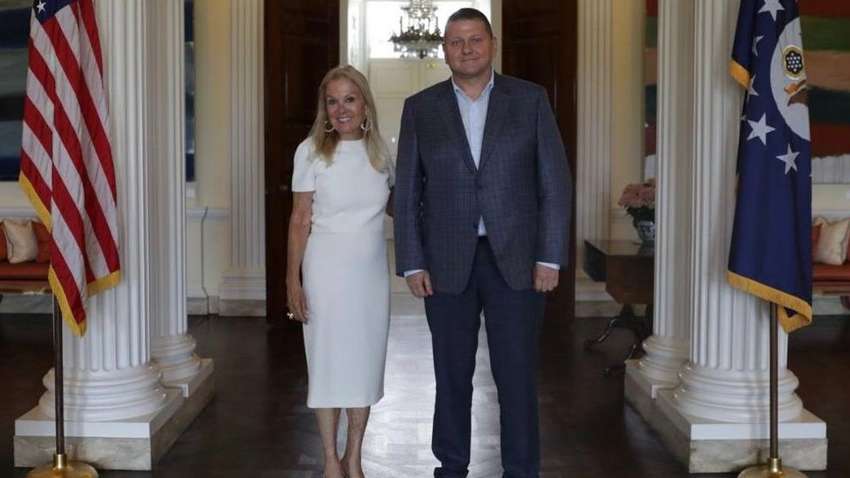 Залужный встретился с послом США: говорили о новых методах войны Залужный встретился с послом США: говорили о новых методах войны