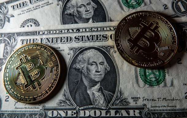 Bitcoin возвращается к рекордам: цена превысила 100 тысяч долларов Bitcoin возвращается к рекордам: цена превысила 100 тысяч долларов