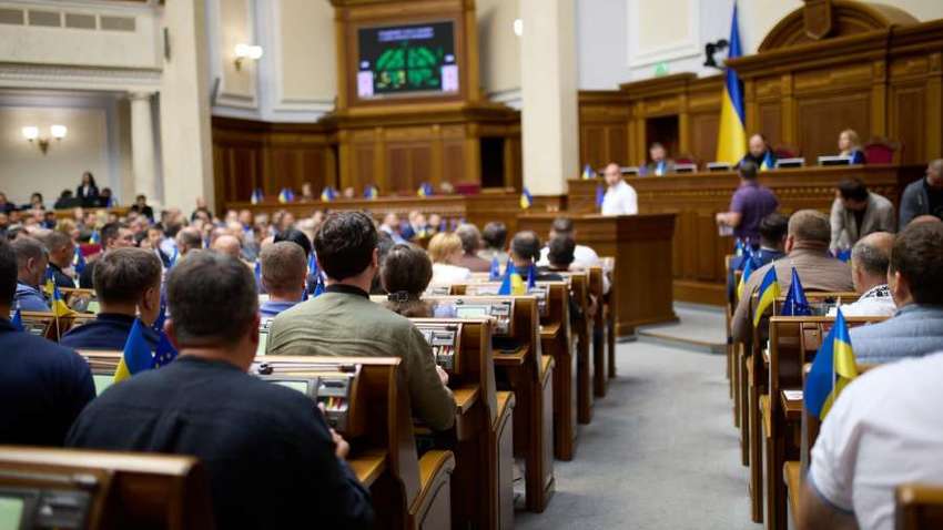 О чем говорят решения парламента – к чему еще остались вопросы