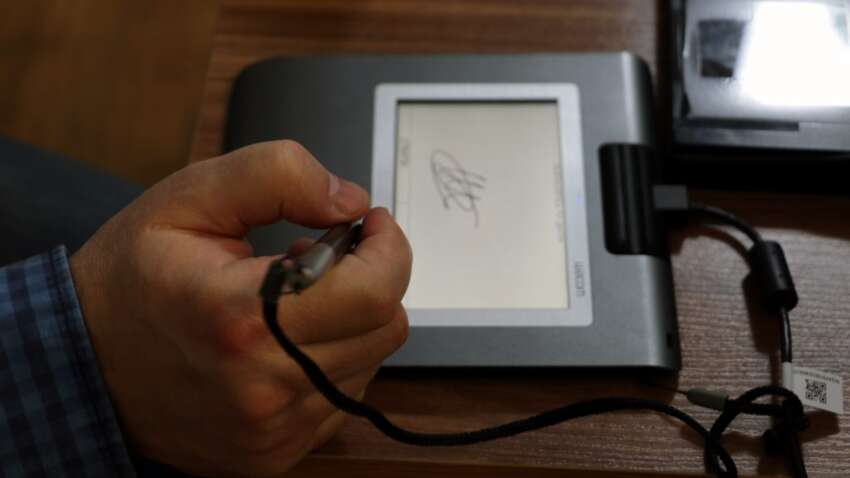 В Украине упростили оформление ID-карт и загранпаспортов – все за один визит