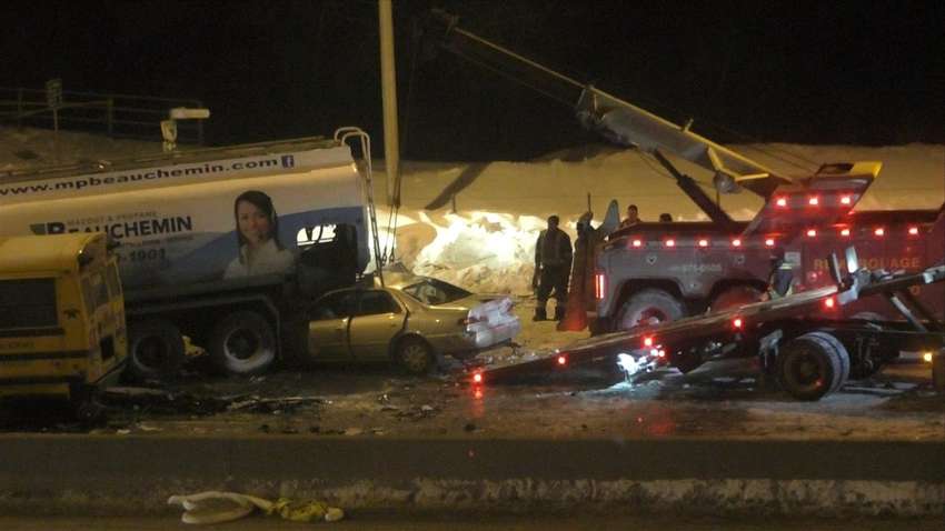 Масове ДТП в Канаді та коронавірус в Китаї: дайджест нічних новин 