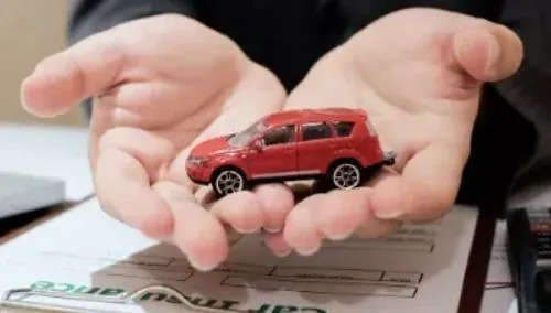 Новий закон про автоцивілку набирає чинності: на скільки подорожчають поліси Новий закон про автоцивілку набирає чинності: на скільки подорожчають поліси