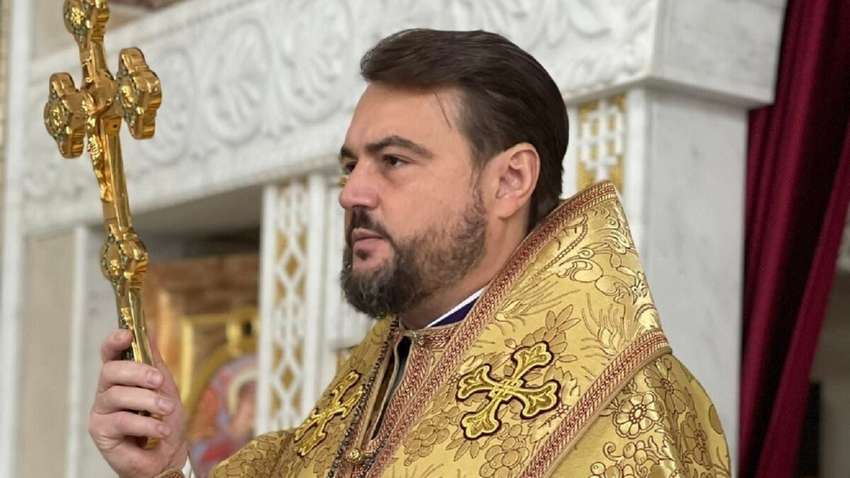 Митрополит ПЦУ объяснил, где взял элитный дом на Печерске, который  продал нардепу Халимону