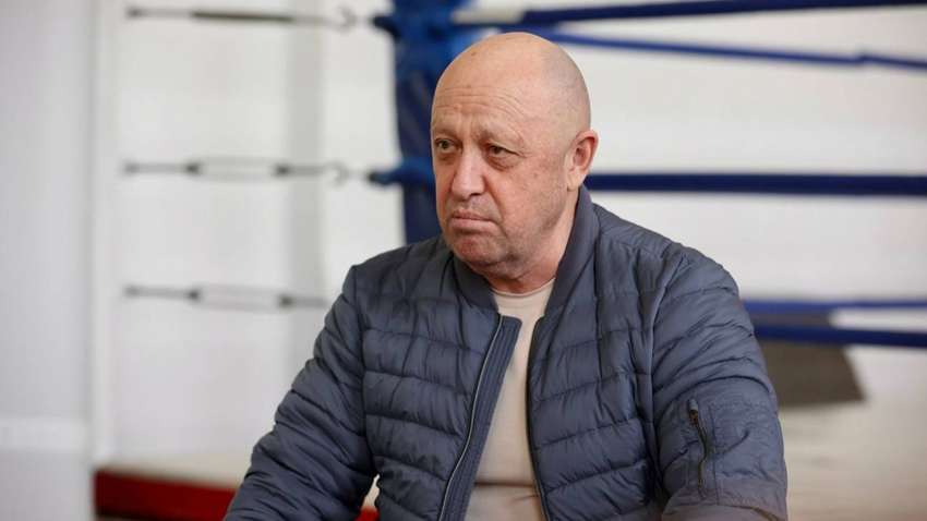 Британські спецслужби назвали причину скасування військового походу Пригожина на Москву Британські спецслужби назвали причину скасування військового походу Пригожина на Москву