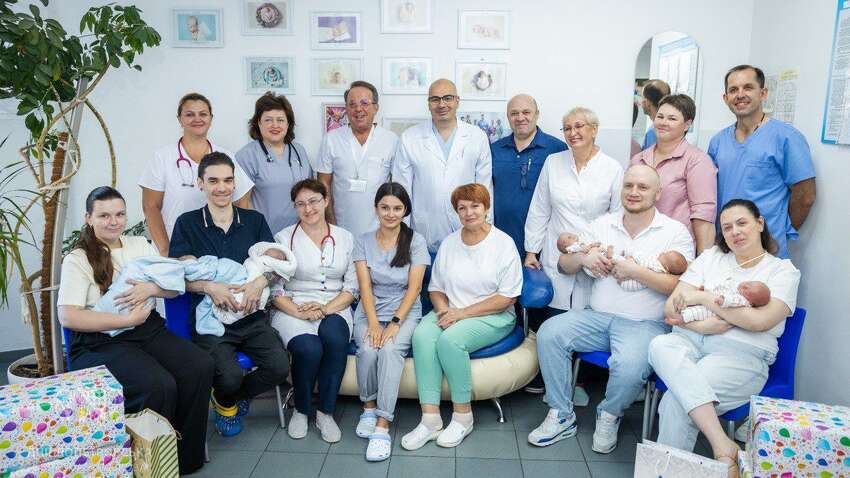 На Дніпропетровщині в одному медзакладі народилося одразу дві трійні На Дніпропетровщині в одному медзакладі народилося одразу дві трійні