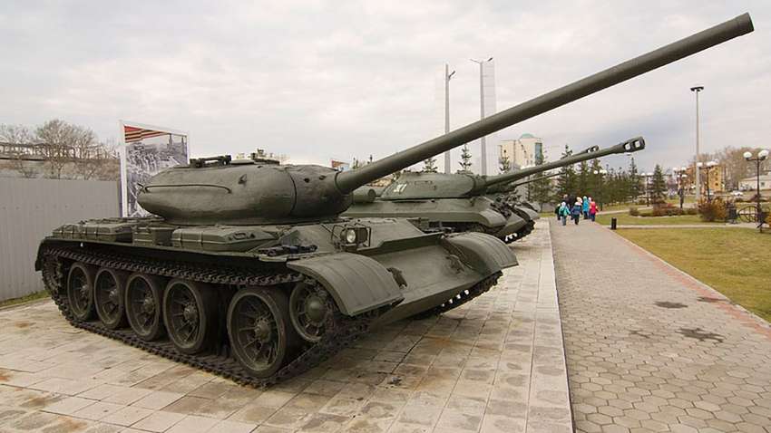 СМИ узнали, какую технику россияне бросают на Роботино после взятия Авдеевки