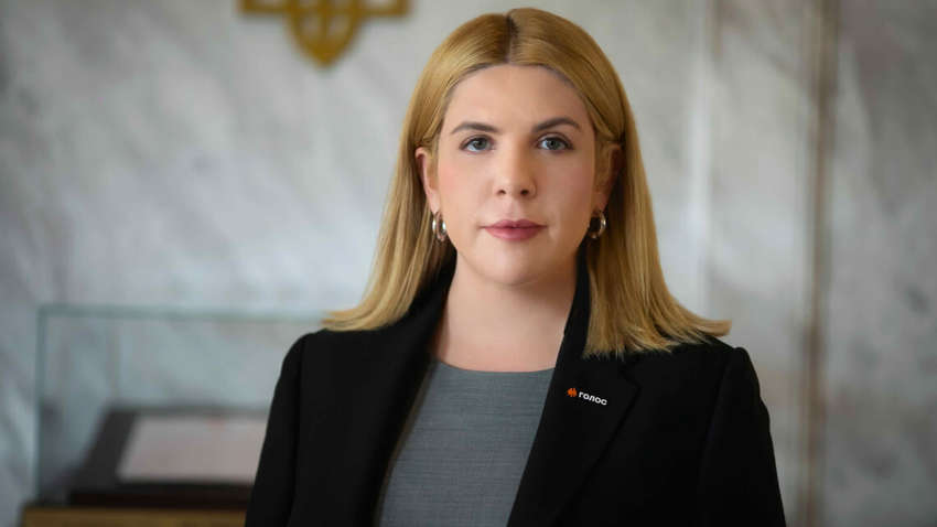 Введение чрезвычайного положения: почему Рада перенесла рассмотрение вопроса и что не устраивает оппозицию