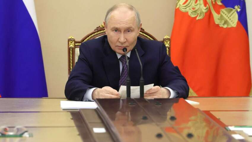 Что прячет Кремль: Путин подписал три тайных указа, пока директор ЦРУ находился в Москве Что прячет Кремль: Путин подписал три тайных указа, пока директор ЦРУ находился в Москве