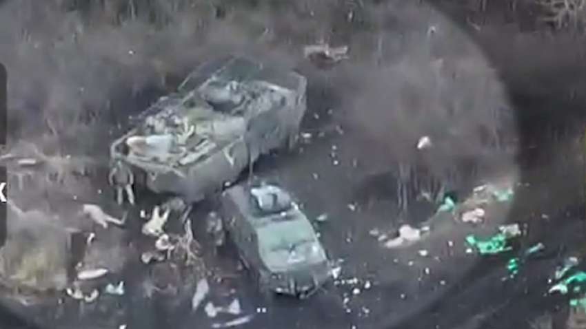 Військові РФ впритул розстріляли військовополонених: де загинули українці (ВІДЕО) Військові РФ впритул розстріляли військовополонених: де загинули українці (ВІДЕО)