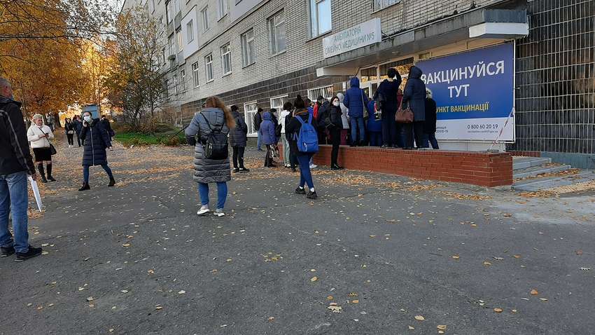 Эксперт: сейчас начнут массово заболевать те, кто получил одну дозу вакцины Эксперт: сейчас начнут массово заболевать те, кто получил одну дозу вакцины