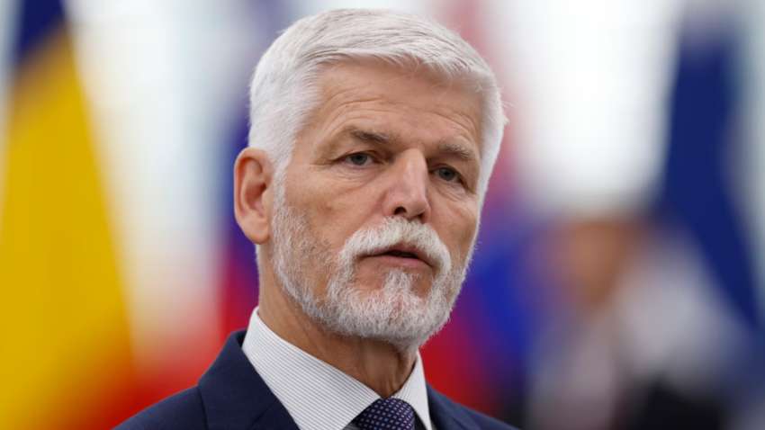 Президент Чехії зробив тривожну заяву щодо війни в Україні Президент Чехії зробив тривожну заяву щодо війни в Україні