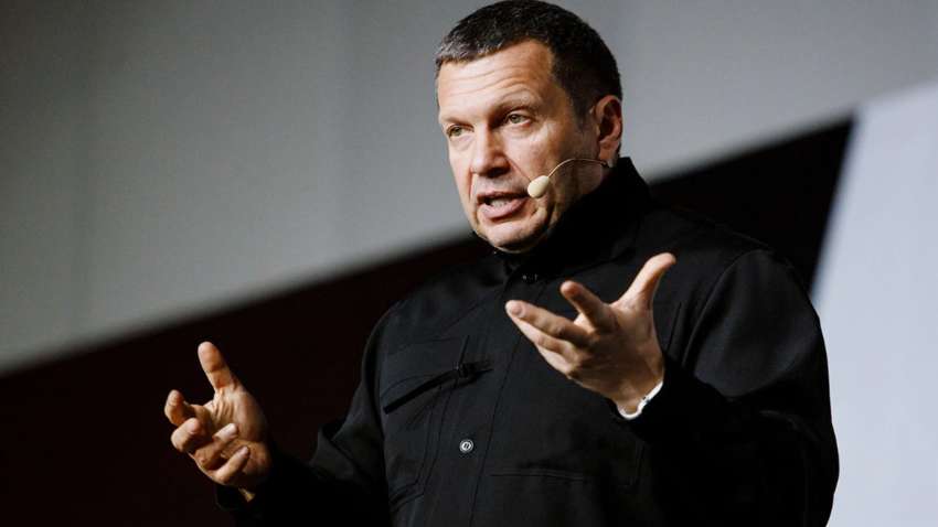 Российский пропагандист Соловьев сравнивает Шольца с Гитлером и предлагает нападение на Германию Российский пропагандист Соловьев сравнивает Шольца с Гитлером и предлагает нападение на Германию