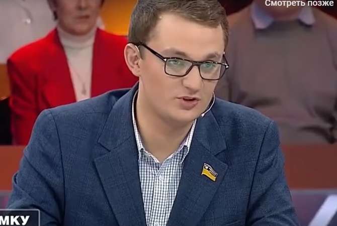 Депутат от “Слуги народа” посоветовал пенсионерке продать собаку, чтобы заплатить за коммуналку