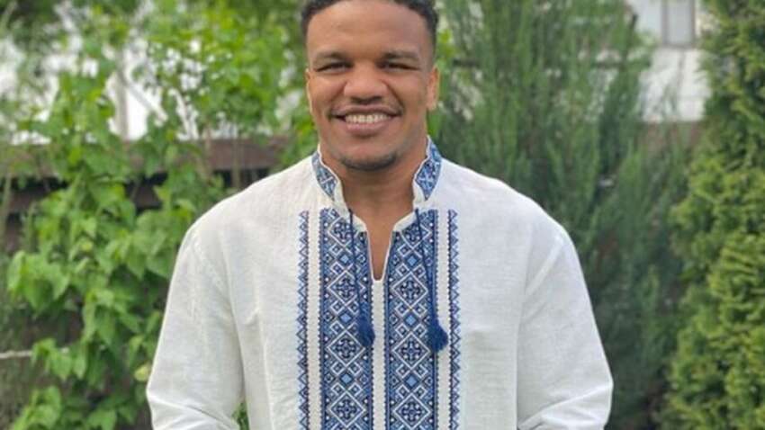 Жана Беленюка «відправляють» на фронт: у мережі обурюються новим фото нардепа 