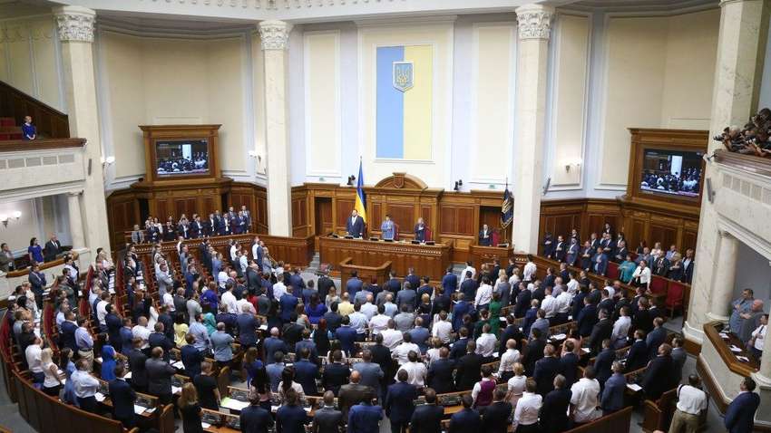 "Кассовым аппаратам быть": Рада отклонила запрет расчетного законопроекта 