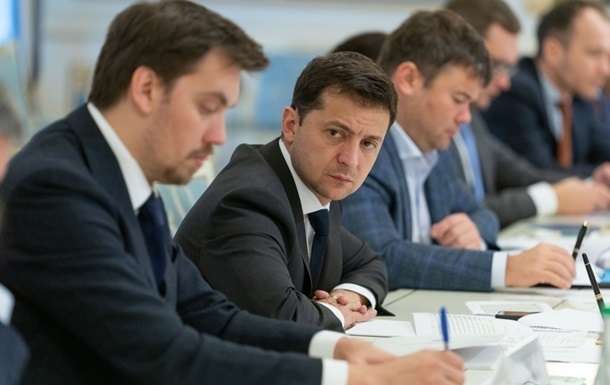 Гончарук сейчас нужен Украине, – Зеленский