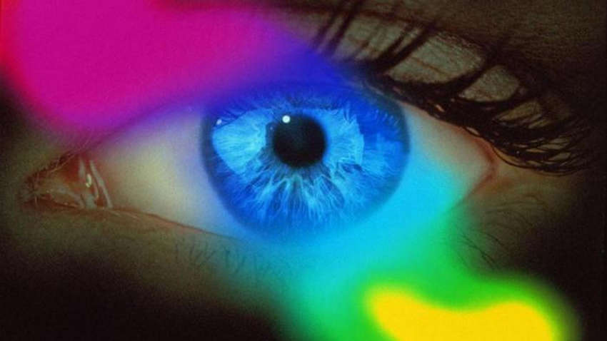 Вчені змогли побачити кольори, недоступні людському оку Вчені змогли побачити кольори, недоступні людському оку