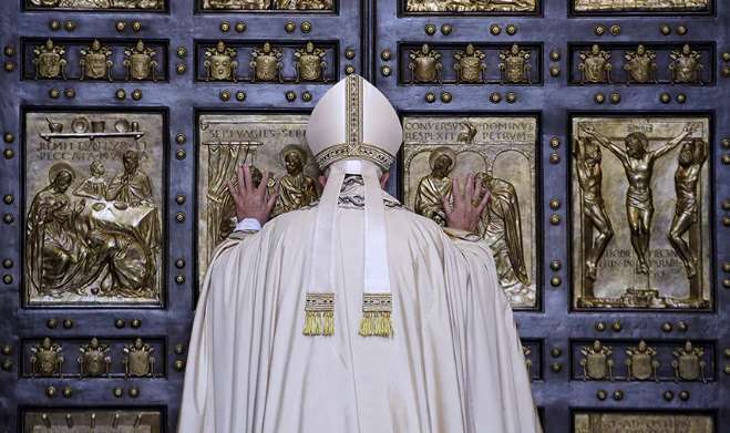 Ватикан оприлюднив перші фото померлого Папи Франциска