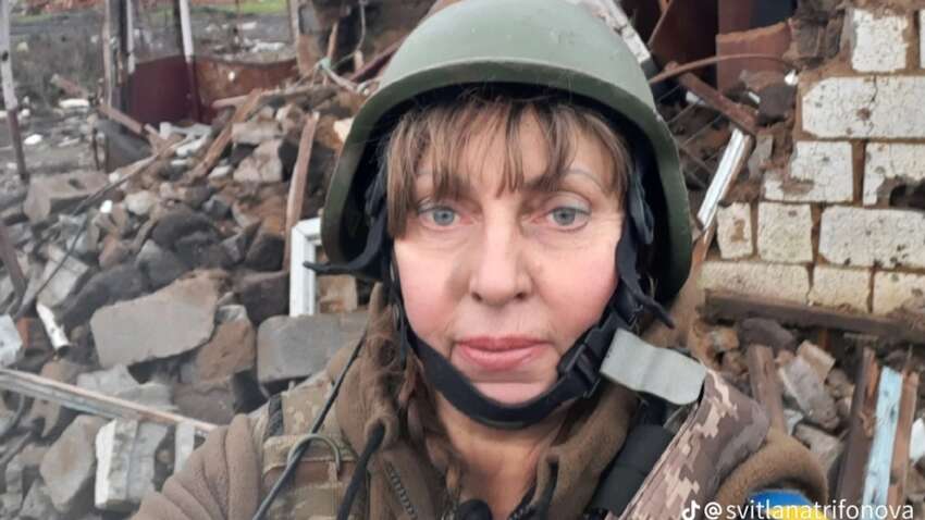 Медсестра одним выстрелом из гранатомета уничтожила группу оккупантов Медсестра одним выстрелом из гранатомета уничтожила группу оккупантов