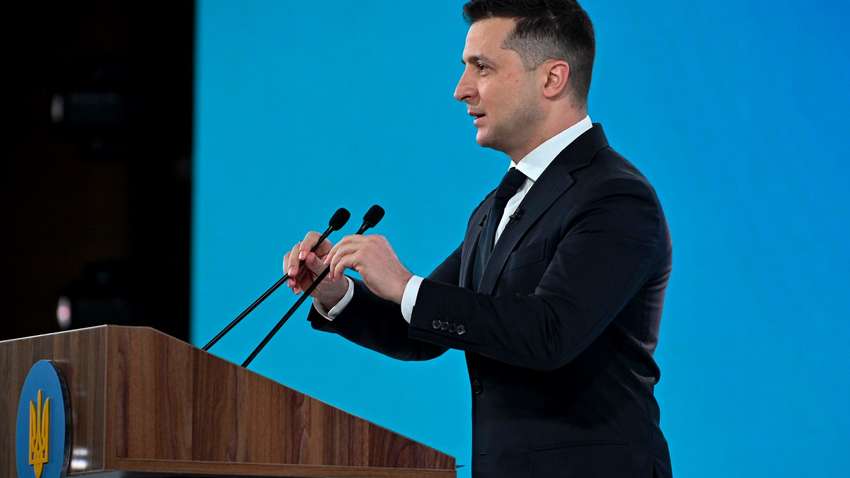 Зеленський заявив про скасування карантину, але не для всіх (ВІДЕО) Зеленський заявив про скасування карантину, але не для всіх (ВІДЕО)