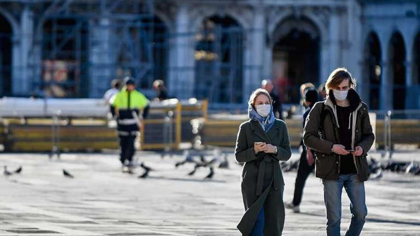 Украинцам не стоит ожидать послаблений карантина в ближайшее время, - Офис президента