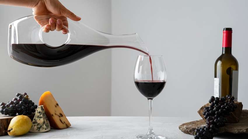 Як підібрати ідеальне вино до страви: поєднання смаку та аромату