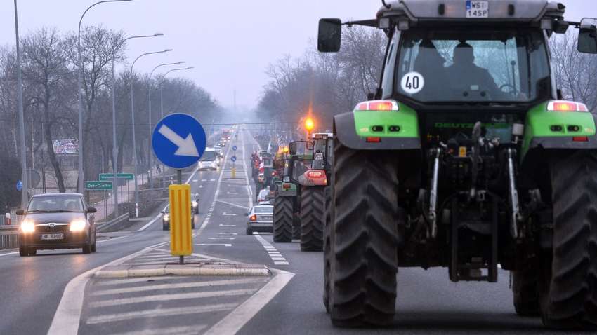 Фермери Литви пригрозили уряду заблокувати тракторами Вільнюс