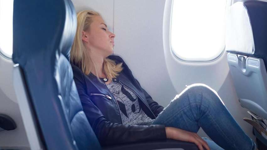 Почему "протекает потолок" в самолетах: стоит знать каждому пассажиру Почему "протекает потолок" в самолетах: стоит знать каждому пассажиру