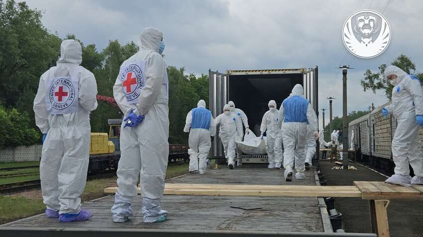 До України повернули тіла ще сотень загиблих До України повернули тіла ще сотень загиблих