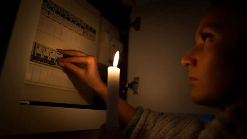 Графики отключение света теперь вводят и в РФ: в какой области россиянам не повезло больше всего