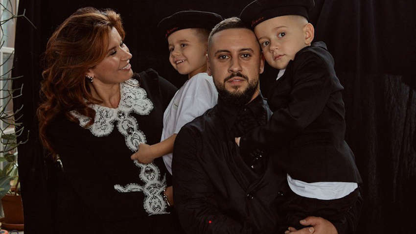 Дмитро Монатік готується завтра вести синів до першого класу