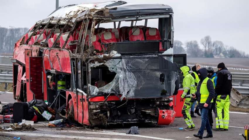 В Польше произошла масштабная ДТП, где пострадали украинцы: названа причина (ФОТО) — ОБНОВЛЕНО В Польше произошла масштабная ДТП, где пострадали украинцы: названа причина (ФОТО) — ОБНОВЛЕНО