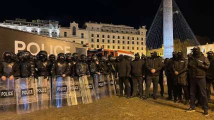 Обстановка в Грузії загострюється: президент заявила про "полювання" на мітингувальників