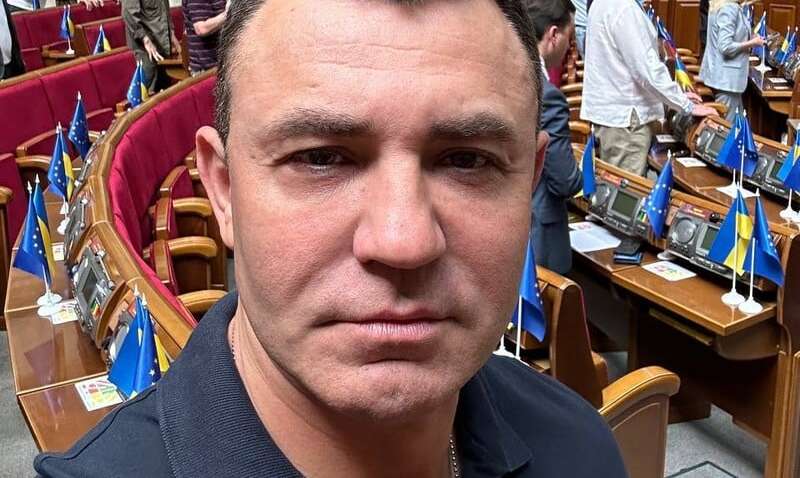 Неявка по беременности: скандального нардепа Тищенко не дождались в суде (ВИДЕО)