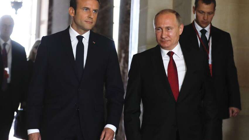 Макрон вперше за три роки поговорив з Путіним: про що вони домовилися