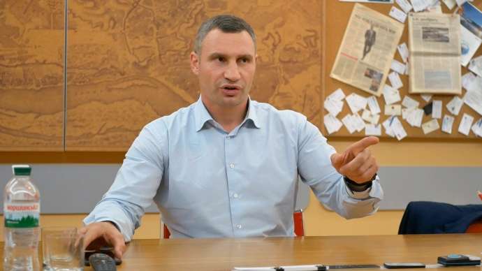 Кличко пив "за друзів" з бізнесменом Столаром, якого "не вважає другом", - ВІДЕО