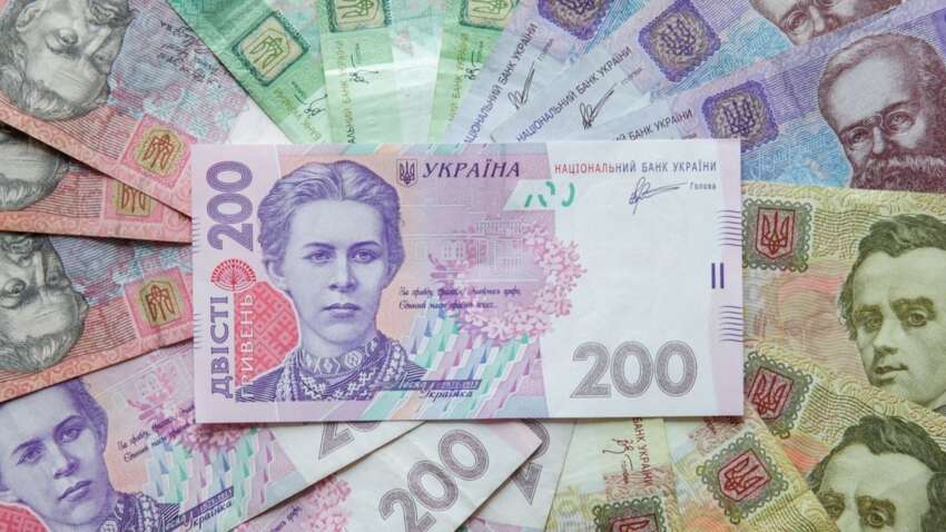 Украинцам массово выплачивают по 1500 грн: кто уже получил и когда ждать деньги