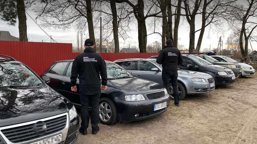 Гуманитарка или мошенничество: как контрабандисты ввозили авто без таможенных платежей Гуманитарка или мошенничество: как контрабандисты ввозили авто без таможенных платежей