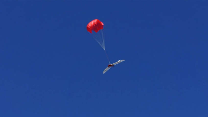 Новая угроза с неба: в Харькове приземлились сбитые российские дроны на парашютах