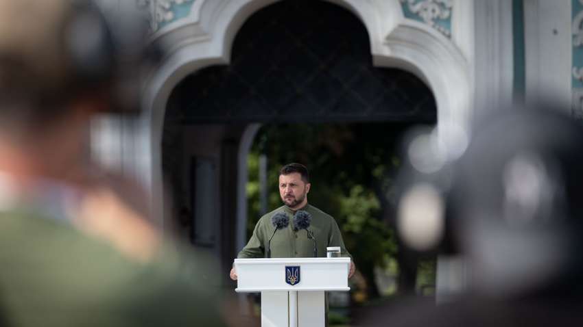 Зеленский отреагировал на уникальную спецоперацию ГУР в Крыму