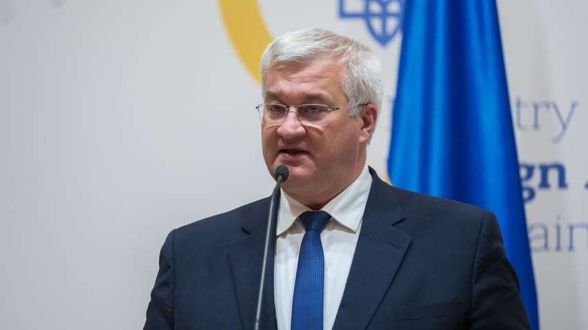 В МЗС України висунули Путіну пропозицію у відповідь на його "перемир’я" на День перемоги В МЗС України висунули Путіну пропозицію у відповідь на його "перемир’я" на День перемоги