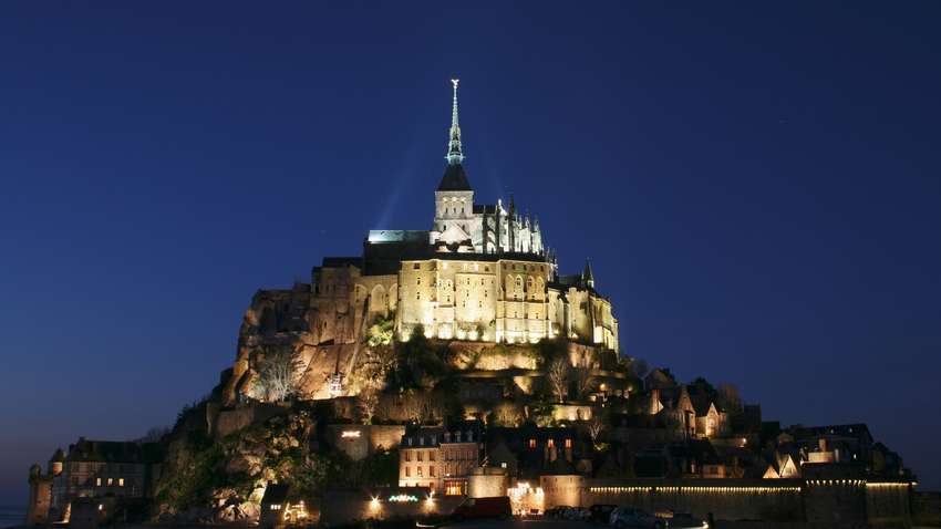 Мон-Сен-Мішель: історична та природна спадщина Франції Мон-Сен-Мішель: історична та природна спадщина Франції
