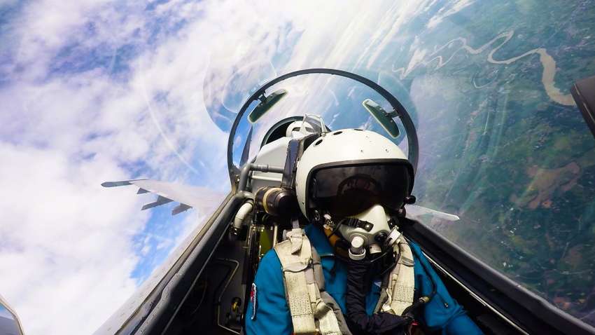 Пентагон звинувачує Китай через небезпечний маневр пілота (ВІДЕО)