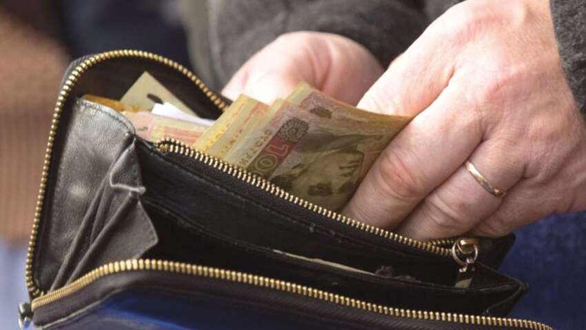 Пенсионерам с почетным статусом донора начисляют надбавку: как получить доплату