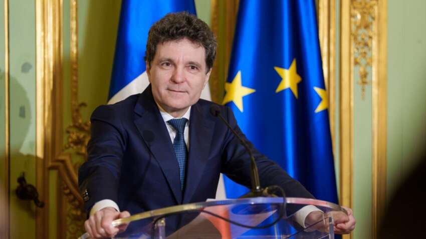 Альтернатива отправки войск: в Румынии поразили схваткой о поддержке Украины Альтернатива отправки войск: в Румынии поразили схваткой о поддержке Украины