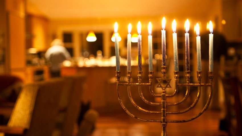 В Україні відзначають юдейське свято Хануку