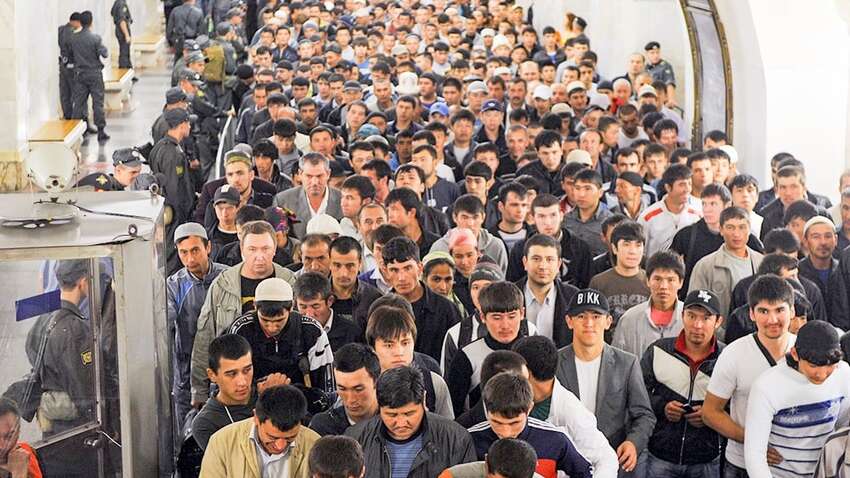 Чи потрібні Україні трудові мігранти з Азії: що пропонує Кулеба та Гетьманцев